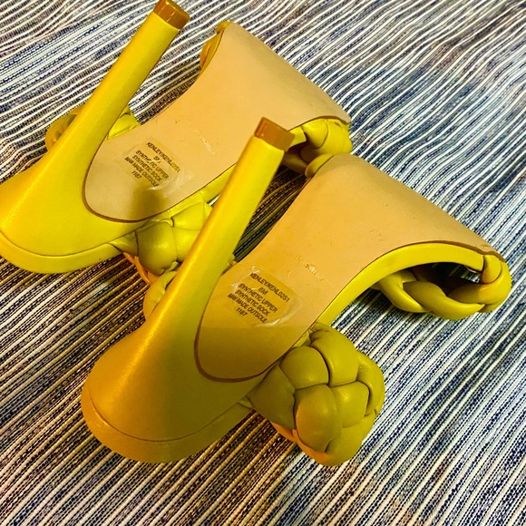 STEVE MADDEN Yellow Braided Heels *size 8M* - Picture 4 of 6